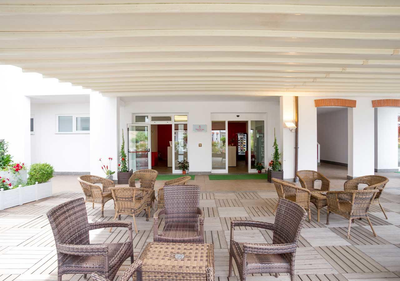 Hotel Relais Del Lago Марта Экстерьер фото